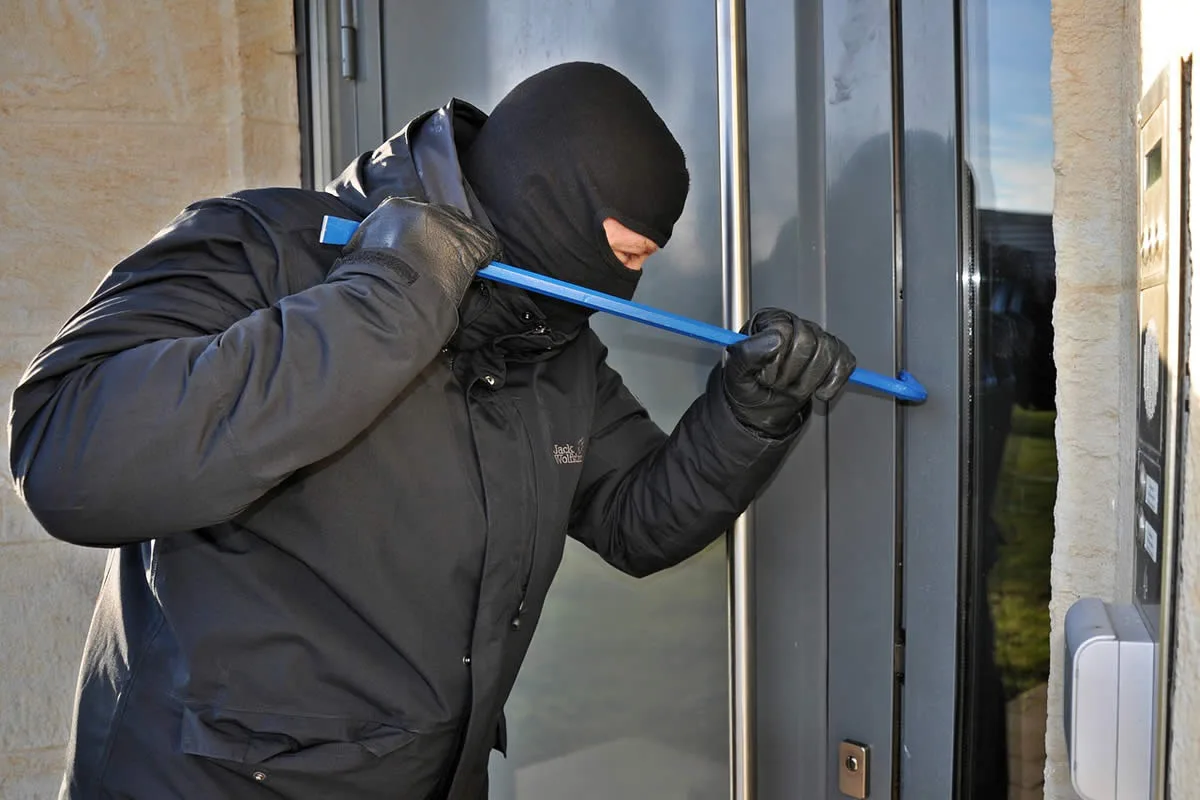 How bail bonds work for burglary charges